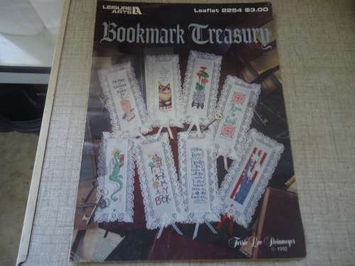 "BOOKMARK TREASURY"  4 PAGE  CROSS STITCH PATTERN -LEISURE ARTS LEAFLET # 2254