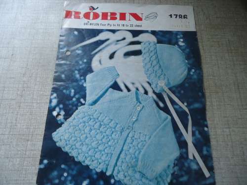 ROBIN #1786 BABY'S COAT & BONNET   - SIZE 18 - 22" CHEST