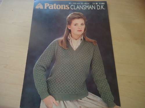PATONS # B 7186  LADY'S TV NECK RAGLAN SWEATER SIZES 81 - 102 CM