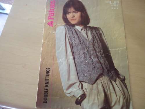 PATONS #B 8572 WAISTCOAT BUST 81 - 102 CM