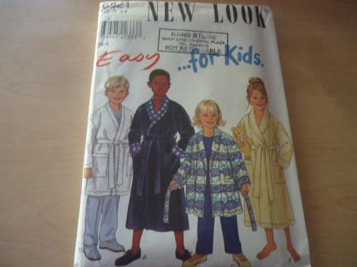 NEW LOOK PATTERNS 6821 KIDDIES DRESSING GOWNS - 6 SIZES IN ONE -3 - 8 YEARS- COMPLETE & UNCUT