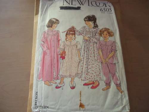 NEW LOOK PATTERNS 6505 KIDDIES DRESSING GOWN & NIGHTIES - 8 SIZES IN ONE -3 - 10 YRS- COMPLETE