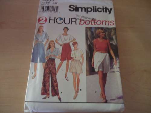 SIMPLICITY PATTERNS 8894 SET OF PANTS OR SHORTS  SIZE BB - LARGE & XLARGE ( 18 - 24)COMPLETE & UNCUT