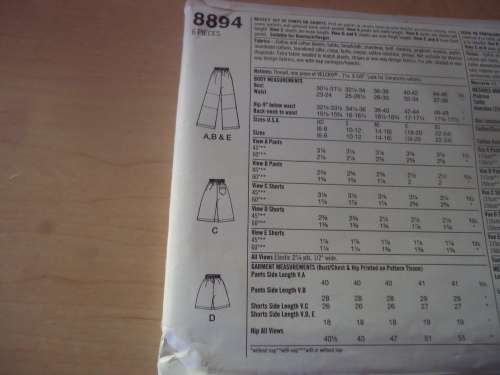 SIMPLICITY PATTERNS 8894 SET OF PANTS OR SHORTS  SIZE BB - LARGE & XLARGE ( 18 - 24)COMPLETE & UNCUT