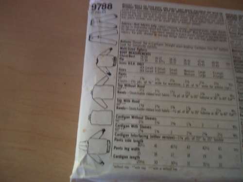 SIMPLICITY PATTERNS 9788 TRACKSUIT & CASUAL WEAR SIZE 1A = XXS - XL (28 - 48 CHEST/BUST COMPLETE