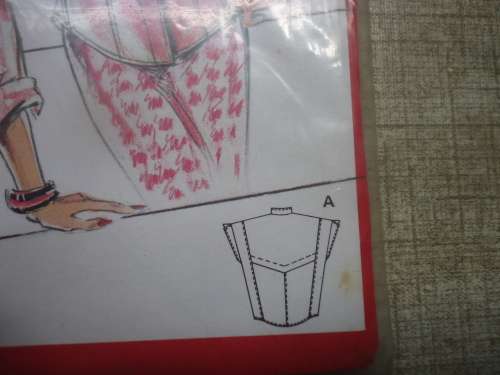 BURDA PATTERN 5780 BLOUSES SIZES = 10 + 12 + 14 + 16 + 18 + 20 + 40 COMPLETE & UNCUT