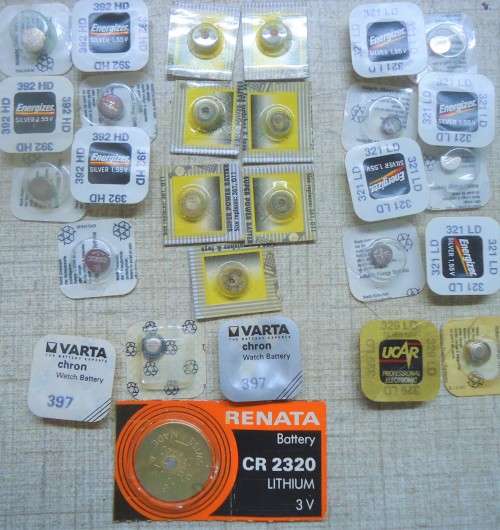 WATCH REPAIRS -  PARCEL OF DIFFERENT BRANDS OF WATCH BATTERIES - SEALED IN PKS