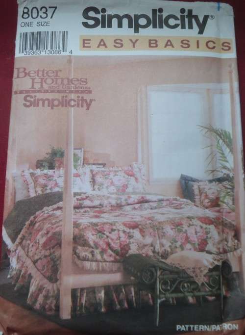 SIMPLICITY EASY BASICS 8037 BEDROOM ONE SIZE COMPLETE & UNCUT
