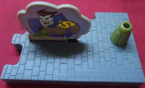 SPUR - THE BATMAN SERIES "BATMAN POLE SWINGER" 1 OF 4 FIGURES - COMPLETE & SEALED IN PK