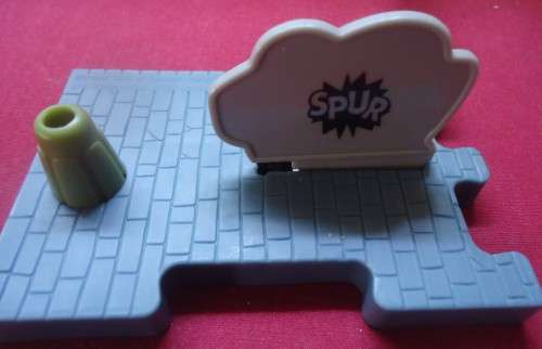 SPUR - THE BATMAN SERIES "BATMAN POLE SWINGER" 1 OF 4 FIGURES - COMPLETE & SEALED IN PK