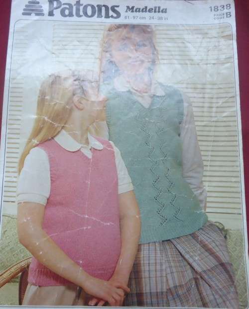 PATONS #1838  MADELLA -IN LACY & PLAIN TO FIT SIZES 61 - 97 CM 24 - 38`