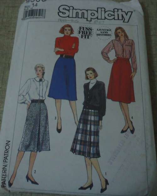 SIMPLICITY PATTERNS 9353 SKIRTS  SIZE  14 COMPLETE