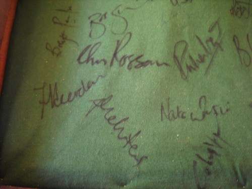 FRAMED 1999 SPRINGBOK WORLD CUP RUGBY JERSEY WITH 23 ORIGINAL SIGNATURES