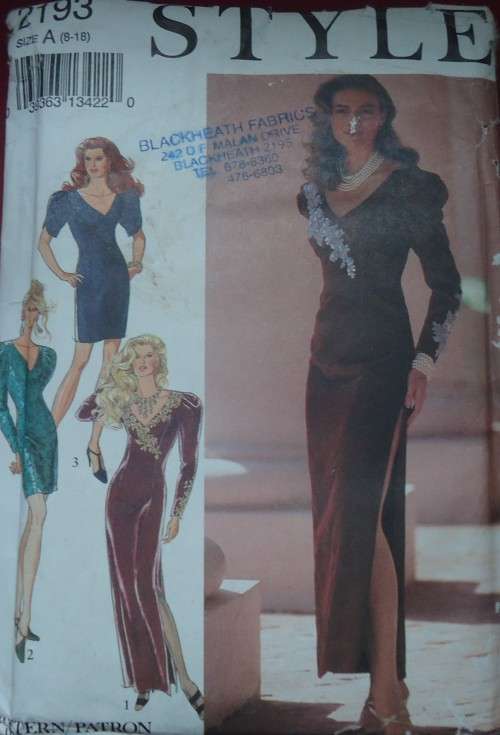 STYLE PATTERN 2193 EVENING DRESS WITH WIDE V NECK LINE SIZE A = 8 - 18 COMPLETE