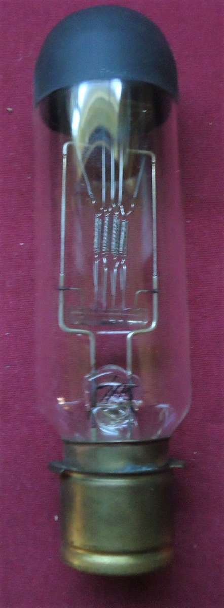 UNBRANDED DDB/DDW 750W 120V PROJECTOR LIGHT BULB LOOSE - NOT BOXED