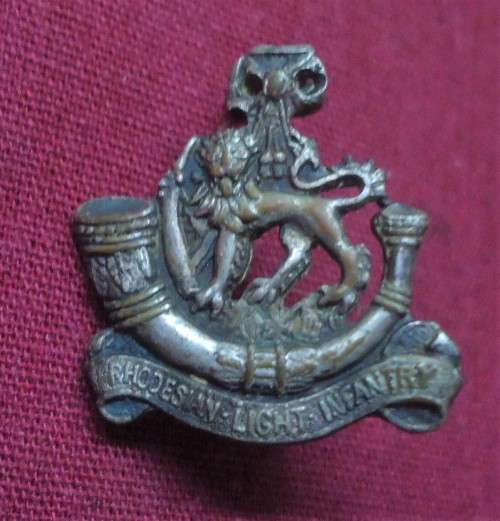 RLI RHODESIAN LIGHT INFANTRY CAP BADGE