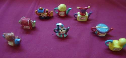 RED ROSE (CANADA) TEA MINIATURE TEAPOTS - EIGHT ASSORTED TOY CHEST & INVENTION SERIES