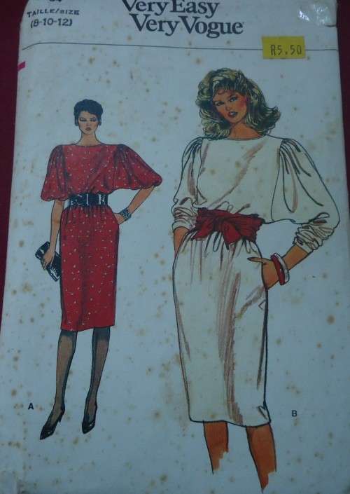 VERY EASY VOGUE PATTERN 8734 LOOSE FITTING PULLOVER DRESS SIZE 8 + 10 + 12 COMPLETE