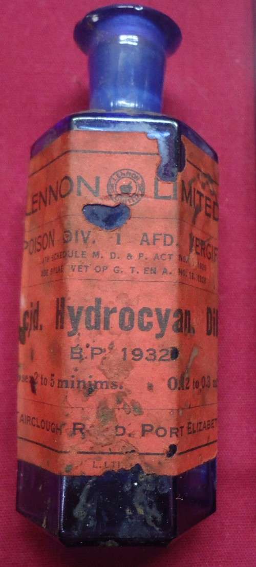 SMALL COBALT BLUE HEXAGONAL SHAPED GLASS VINTAGE CHEMIST-APOTHECARY BOTTLE -SEE PHOTOS