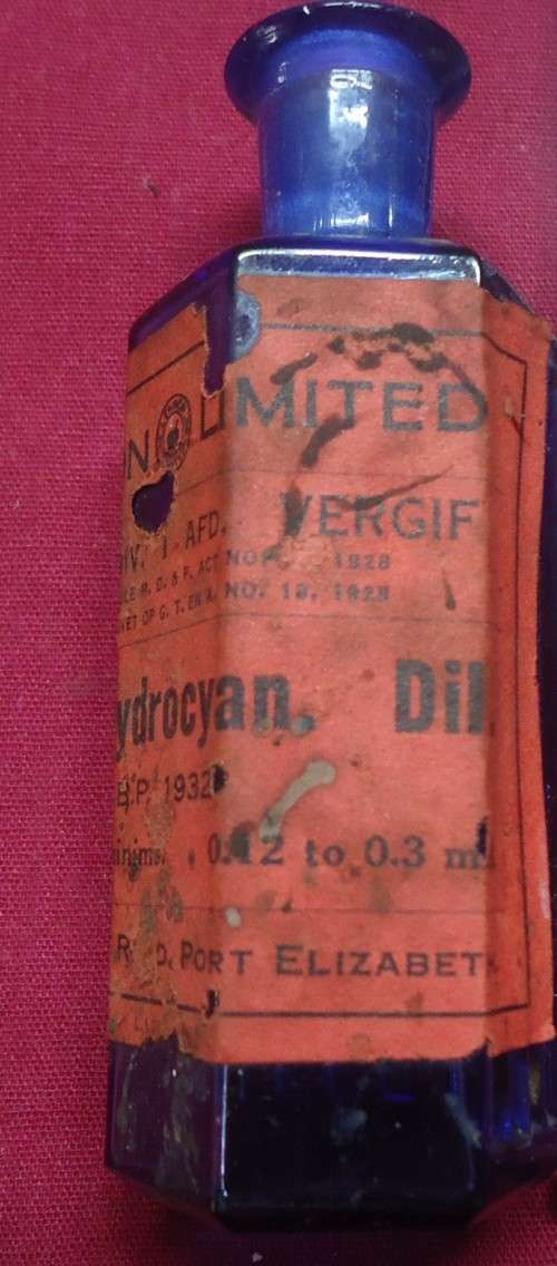 SMALL COBALT BLUE HEXAGONAL SHAPED GLASS VINTAGE CHEMIST-APOTHECARY BOTTLE -SEE PHOTOS