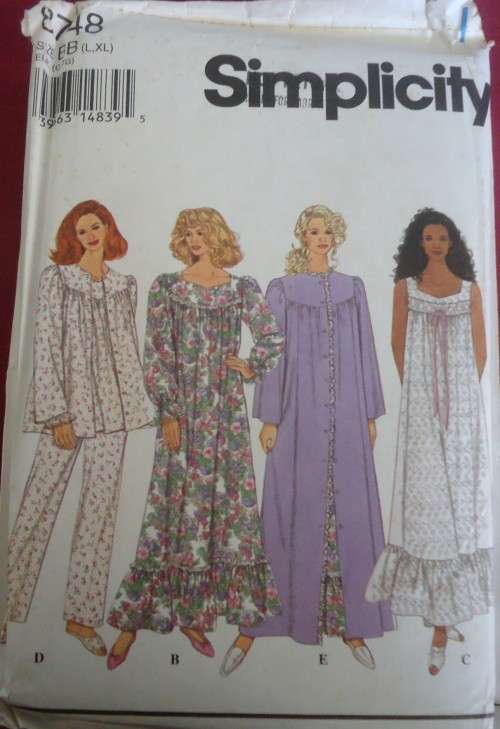 SIMPLICITY PATTERN 8748 NIGHTGOWN & PJS SIZE L - XL ( 18 - 24) COMPLETE & UNCUT