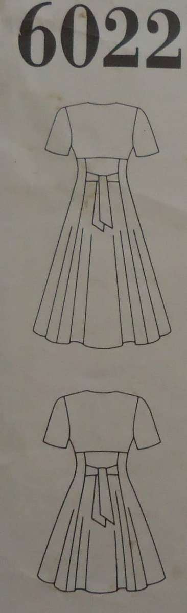 NEW LOOK PATTERNS 6022 FLARED DRESS WITH SHAPED NECK SIZES 6 - 16 COMPLETE