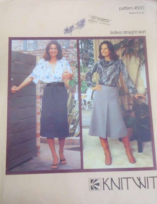 KNITWIT PATTERNS 4500 `LADIES STRAIGHT SKIRT` SIZES 6 - 22
