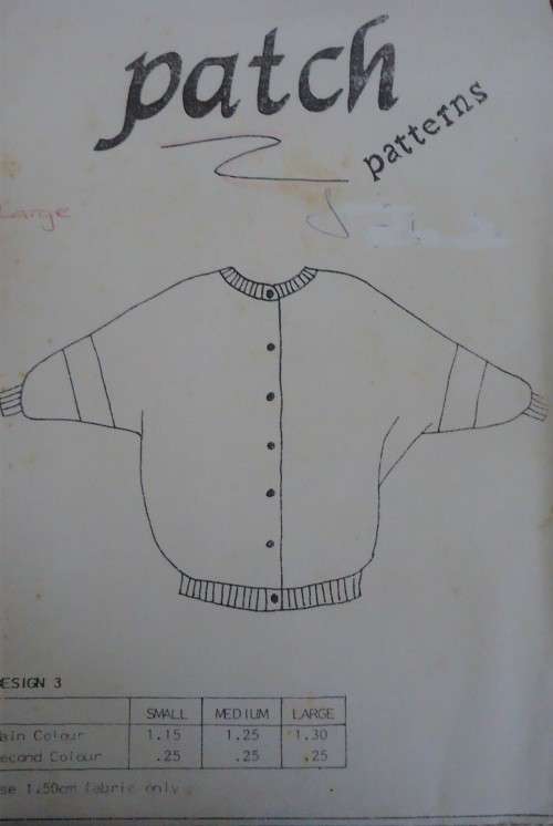 PATCH PATTERNS 27 SIZES LARGE  - BUTTON DROP SLEEVE SWEATSHIRT