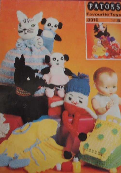 PATONS FAVOURITE TOYS BOOK #8010 - 16 A4 PAGES