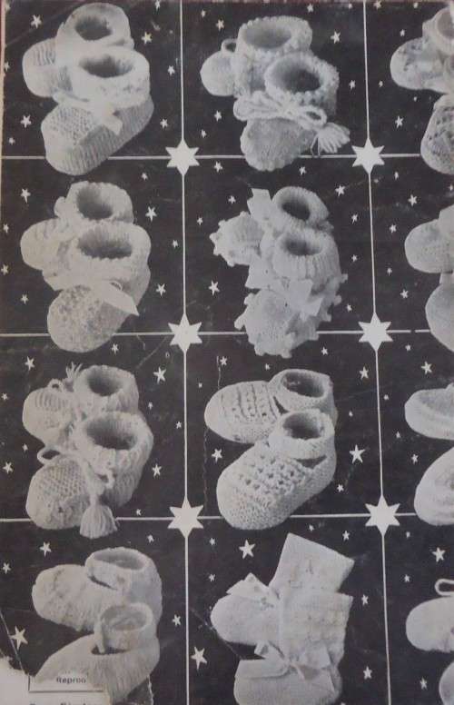 PARAGON BOOTEE BOOK - 21 PAIRS OF BABY BOOTEES - 16 A5 PAGES