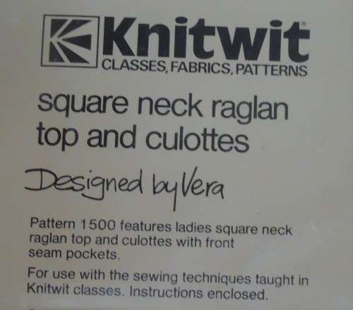 KNITWIT PATTERNS 1500 "LADIES SQUARE NECK RAGLAN TOP & CULOTTES" SIZES 6 - 22