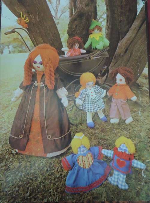 CREATIVE SOFT TOY MAKING BY PAMELA PEAKE - 136 A4 PAGES HARDCOVER  - SEE PICTURES