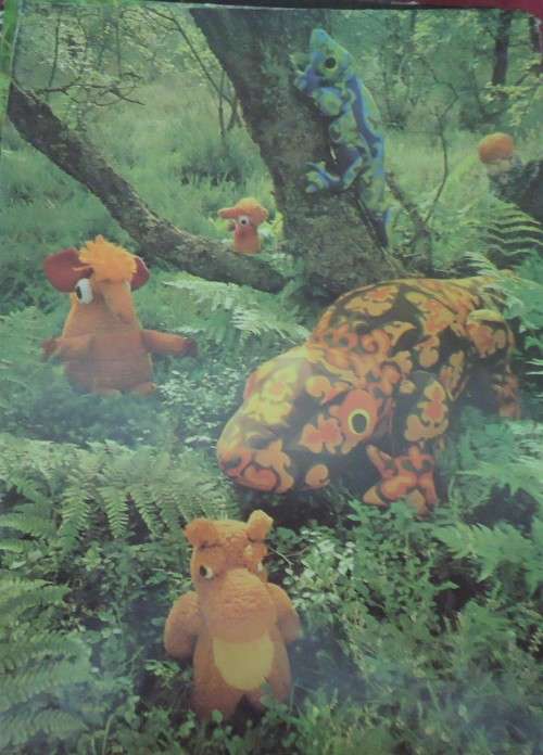 CREATIVE SOFT TOY MAKING BY PAMELA PEAKE - 136 A4 PAGES HARDCOVER  - SEE PICTURES