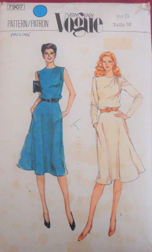 VOGUE PATTERN 7907 SEMI FITTED DRESS WITH PLEATED FRONT SIZE 10 COMPLETE