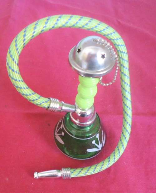 SMALL VINTAGE STYLE 17 CM GREEN COLOUR HUBBLY BUBBLY WITH A SINGLE PIPE
