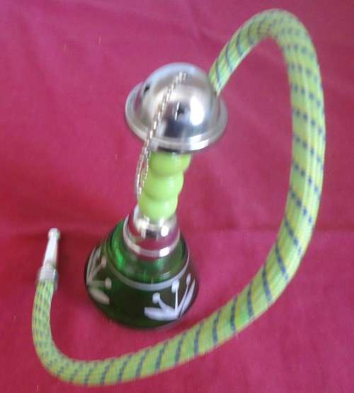 SMALL VINTAGE STYLE 17 CM GREEN COLOUR HUBBLY BUBBLY WITH A SINGLE PIPE