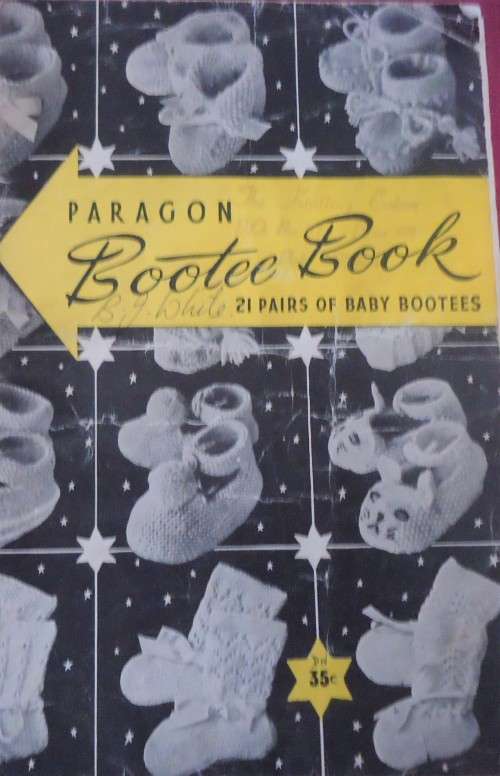 PARAGON BOOTEE BOOK - 21 PAIRS OF BABY BOOTEES