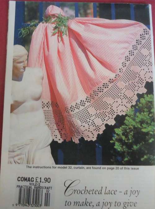 BURDA #E252 CROCHET LACE - 32 PAGES A5 SIZE BOOKLET