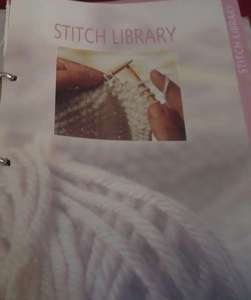 THE ART OF KNITTING -  5 LEVER ARCH FILES FULL (THE COMPLETE SET) OF KNOWLEDGE WITH EXTRA PATTERNS