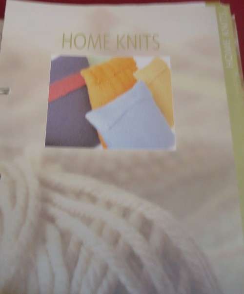 THE ART OF KNITTING -  5 LEVER ARCH FILES FULL (THE COMPLETE SET) OF KNOWLEDGE WITH EXTRA PATTERNS