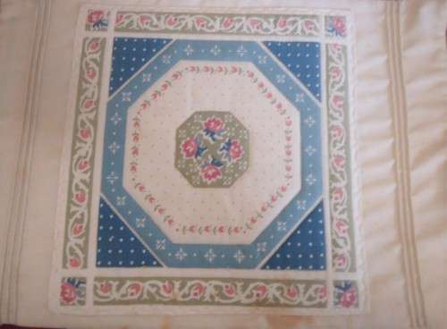 LOVING STITCHES, QUILTING IDEAS & DESIGNS BY SUE AKERMAN & PAULA NEL- 40 PAGE A3 SOFT COVER BOOK +