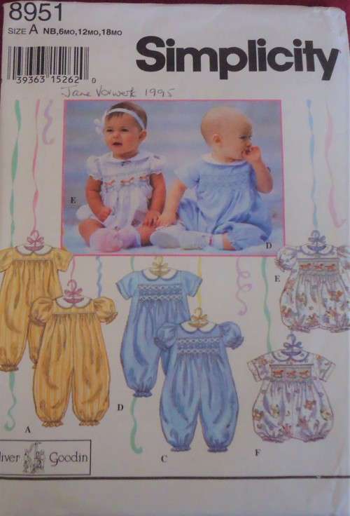 SIMPLICITY 8951 BABIES ROMPER WITH SMOCKING SIZE A = NB-6M-12M-18M COMPLETE
