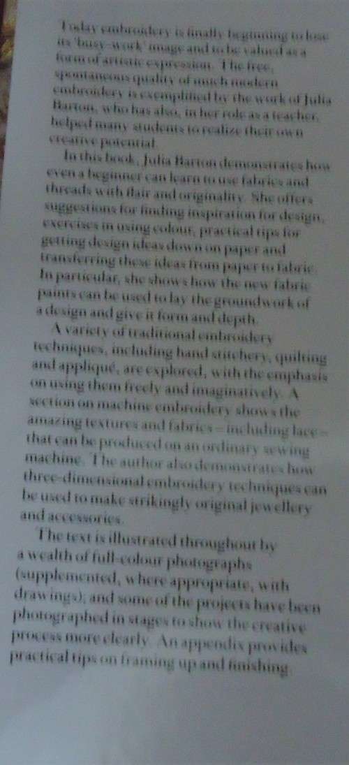 THE ART OF EMBROIDERY - JULIA BARTON - 144 PAGES HARD COVER