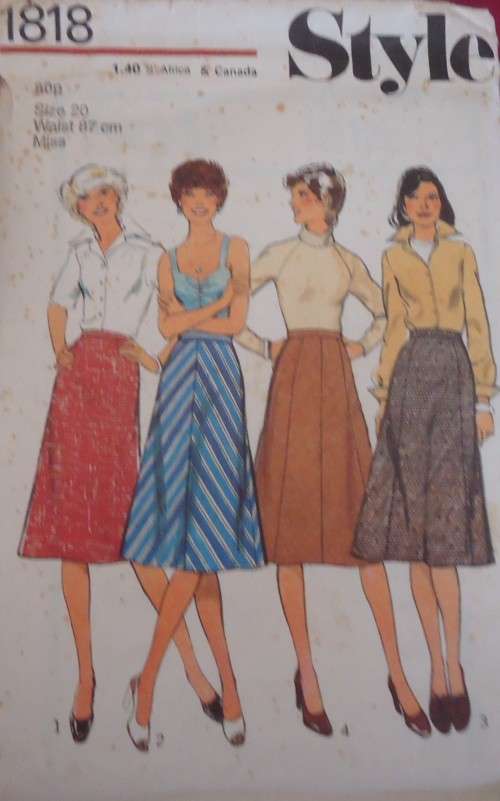 STYLE 1818 SET OF SKIRTS SIZE 20 WAIST 87 CM-COMPLETE