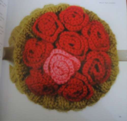 WILD TEA COSIES  BY LOANI PRIOR  -  24 STEP BY STEP PATTERNS -112 PAGE SOFT COVER BOOK