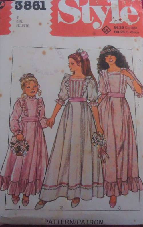 VINTAGE STYLE 3861 GIRLS FORMAL DRESS SIZE 8 YEARS- COMPLETE