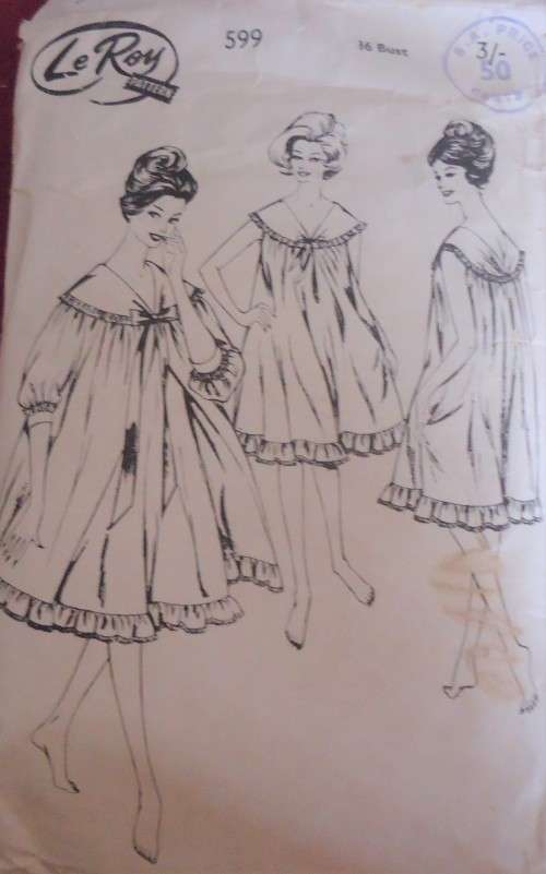 VINTAGE "LE ROY"  PATTERN 599 LADIES NEGLIGEE SIZE 36" BUST SEE LISTING