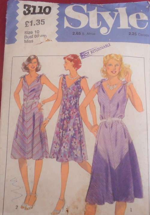 STYLE 3110 SHOULDER TIE - BIAS DRESS SIZE 10 BUST 83 CM COMPLETE