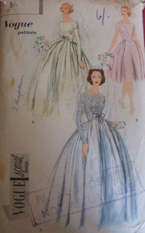 V/VINTAGE VOGUE 4967  BRIDE'S OR BRIDEMAID DRESS SIZE 10 BUST 31"  COMPLETE