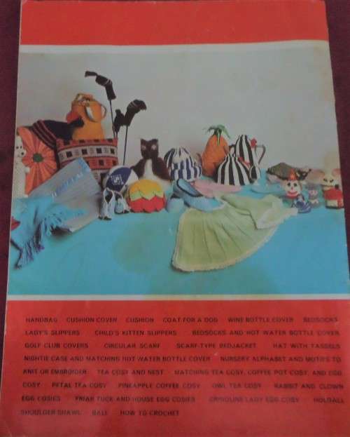 PATONS #SC 92  BAZAAR - HANDKNITTED & CROCHET NOVELTIES FOR GIFTS & BAZAAR STALLS 36 PAGES